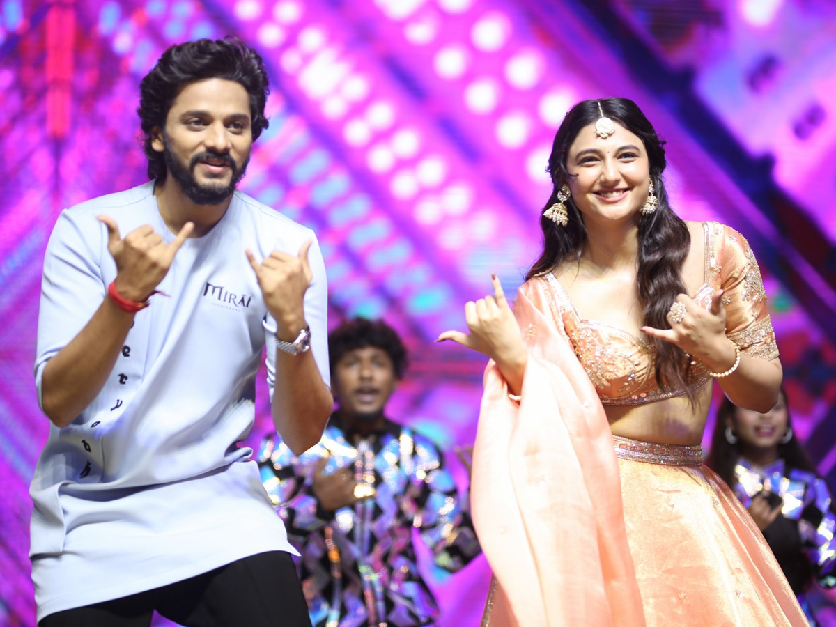 Mirai movie pre release function in vishakapatnam5