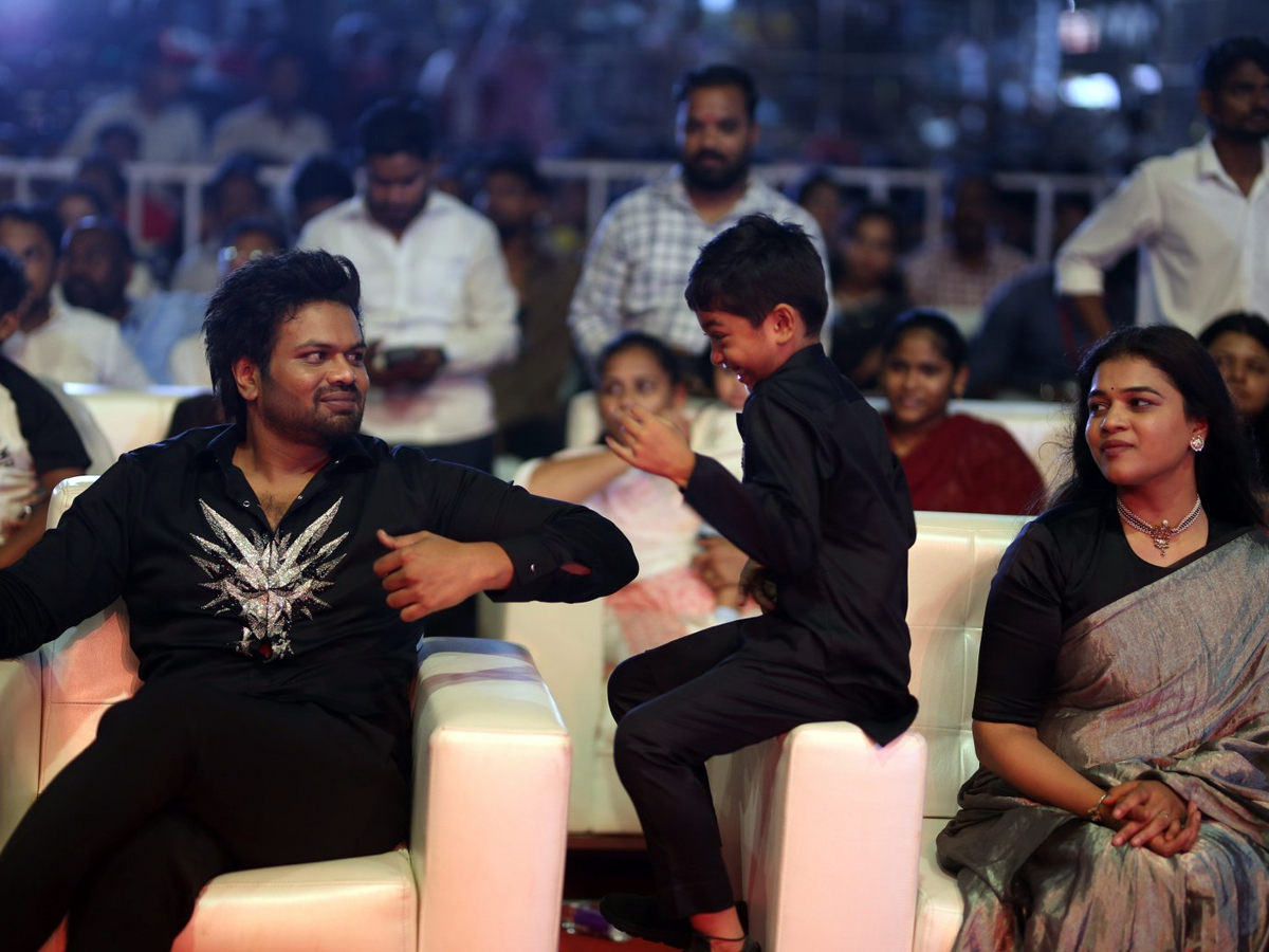 Mirai movie pre release function in vishakapatnam9