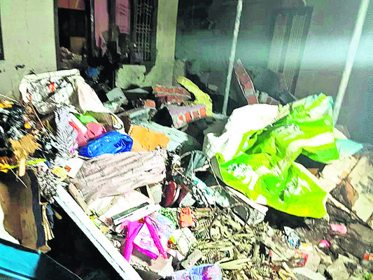 ప్రాణాలు తీసిన బాణసంచా2