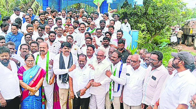 వైద్యవిద్యలో పీపీపీ పద్ధతి వద్దు1