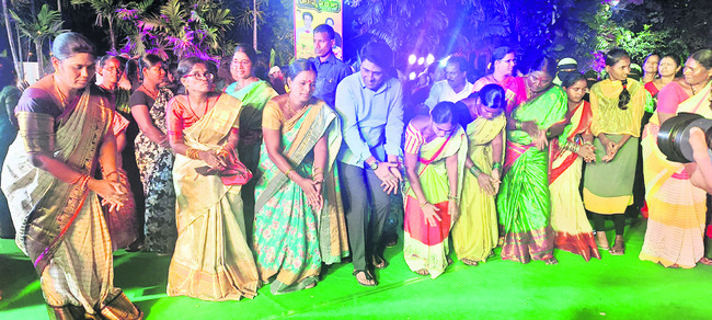 ఉత్సాహంగా సద్దుల బతుకమ్మ 2