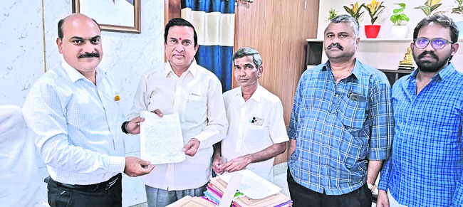 రికార్డు స్థాయిలో జల విద్యుత్‌ ఉత్పత్తి
1