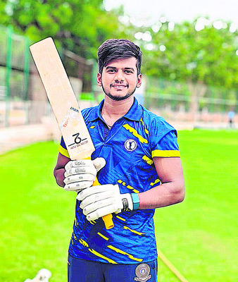 జిల్లా క్రికెటర్లకు రంజీ, స్టేట్లో స్థానం1