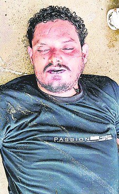 లారీ ఢీకొని వ్యక్తి మృతి 1