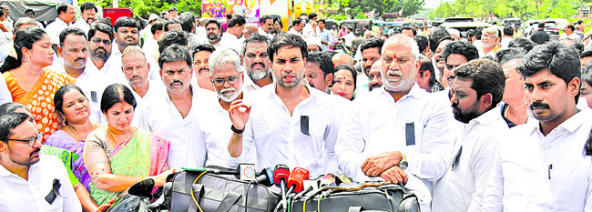 మెడికల్ కాలేజీల ప్రైవేటీకరణ 1