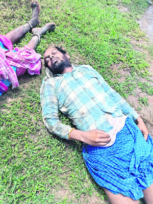పొలం పనులకు వెళ్తూ రైతు మృతి 
2