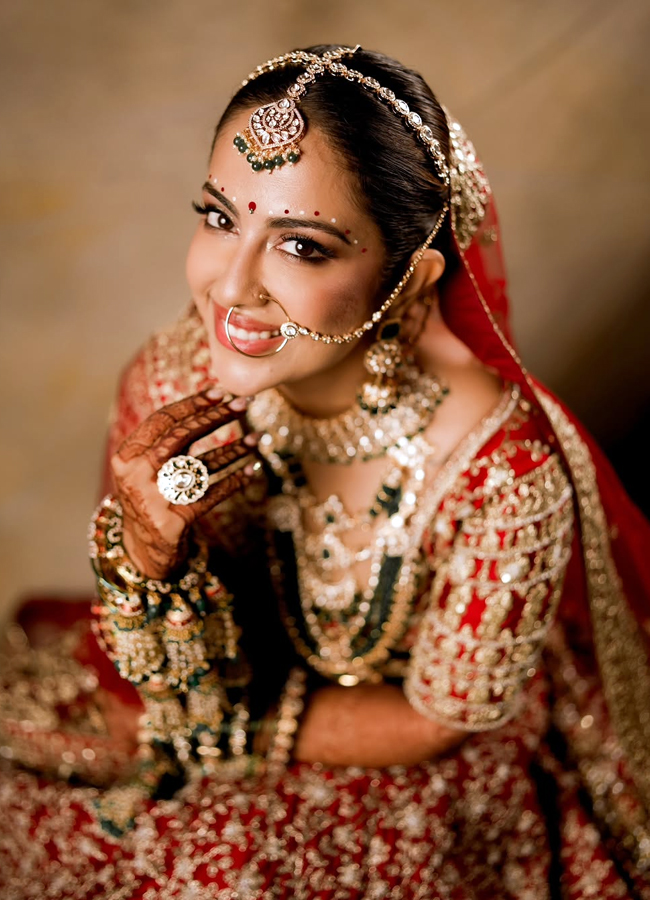 Tollywood actress Avika Gor shares wedding photos (Photos)5