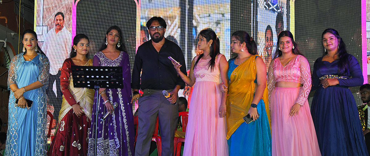 Dussehra 2025 : Ongole Kalaralu 2025 Gramotsavam Photos5