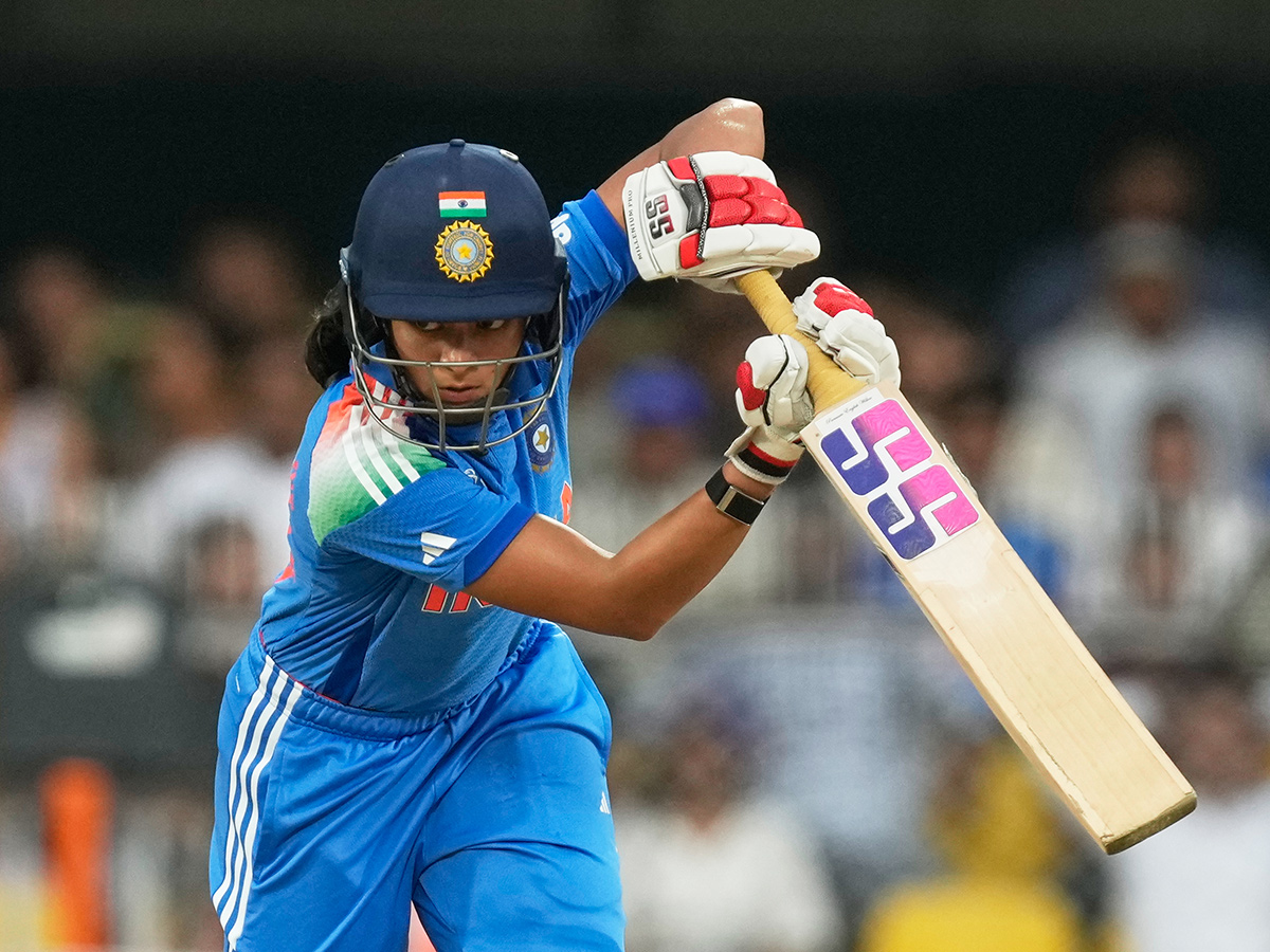 ICC Womens Cricket World Cup 2025 match between India and Sri Lanka9