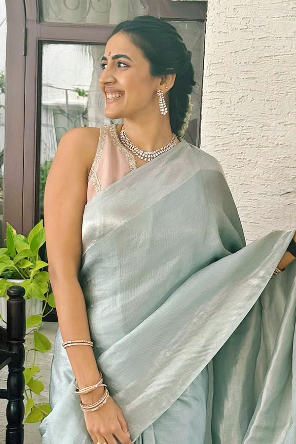 Mega Daughter Niharika Konidela Shared Latest Pictures on Social Media2