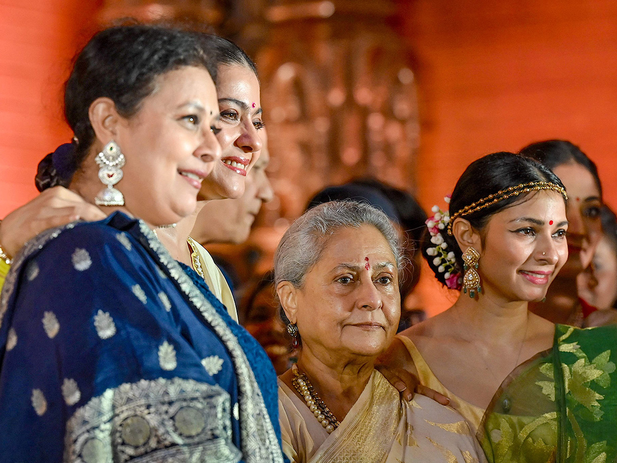 Priyanka Chopra Celebrations Hindu festival of Durga Puja in Mumbai18