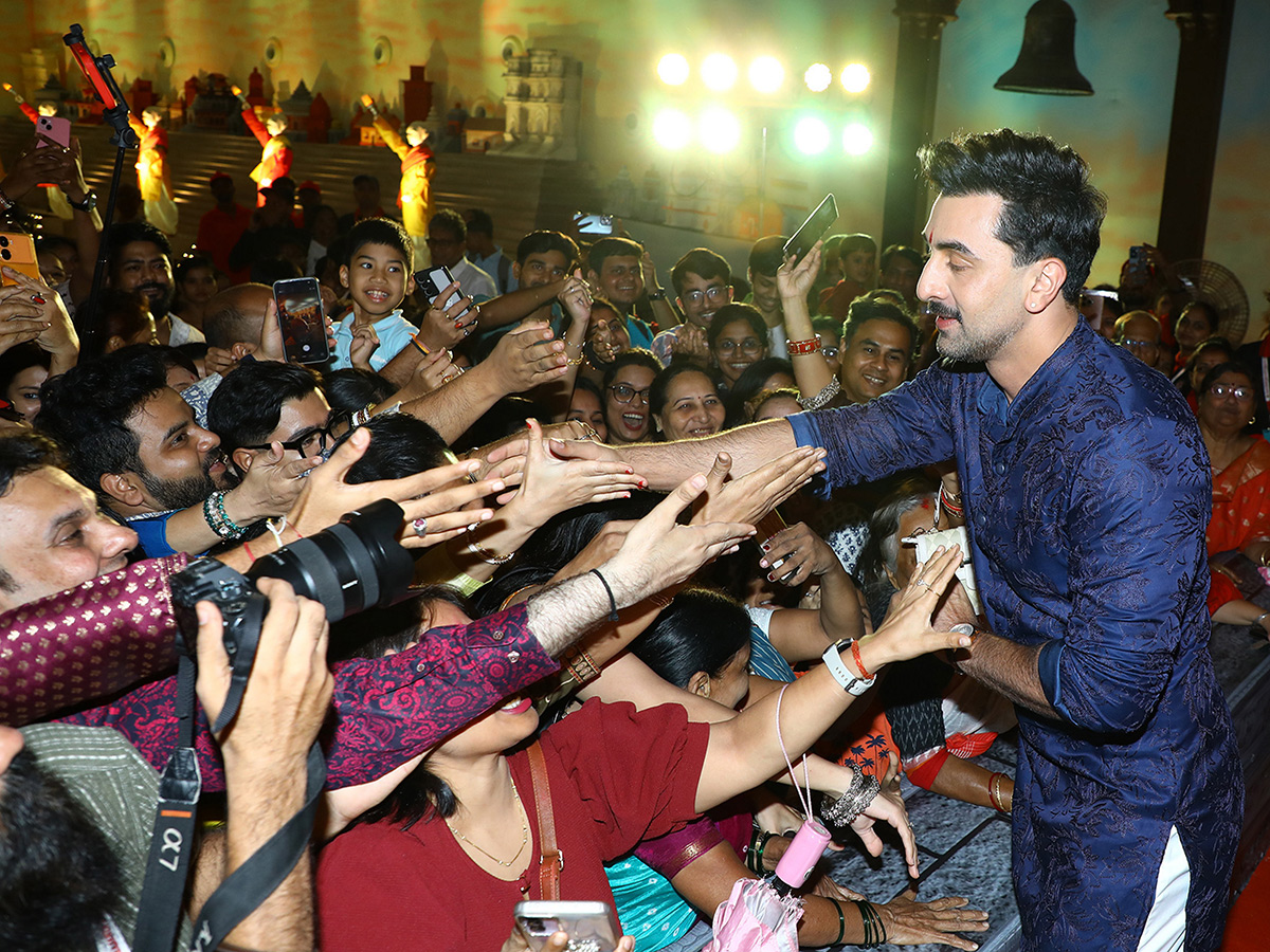 Priyanka Chopra Celebrations Hindu festival of Durga Puja in Mumbai23