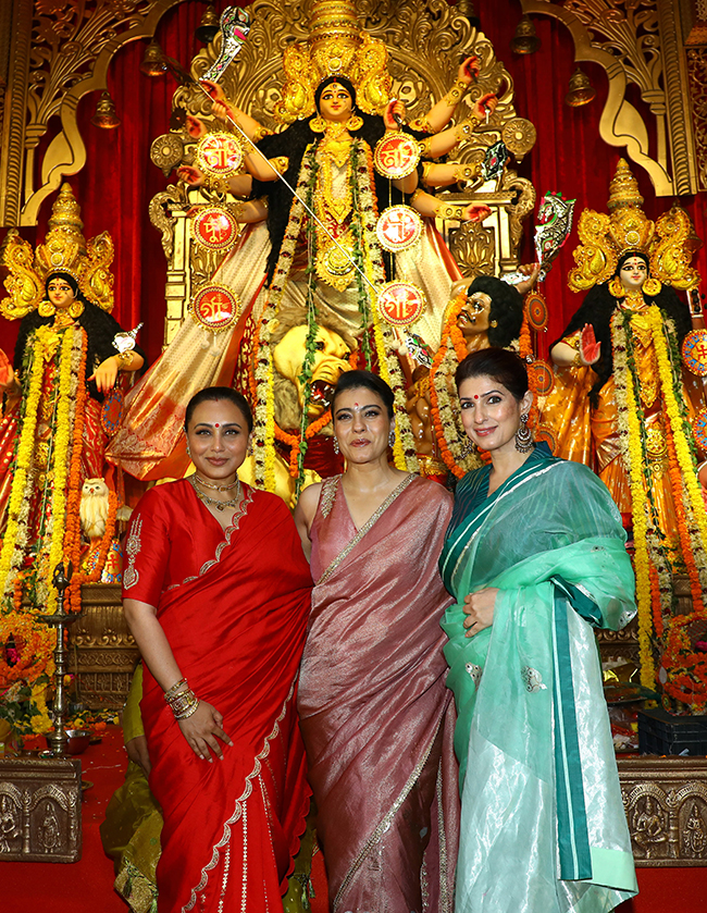 Priyanka Chopra Celebrations Hindu festival of Durga Puja in Mumbai4