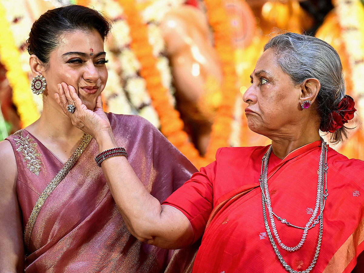 Priyanka Chopra Celebrations Hindu festival of Durga Puja in Mumbai9