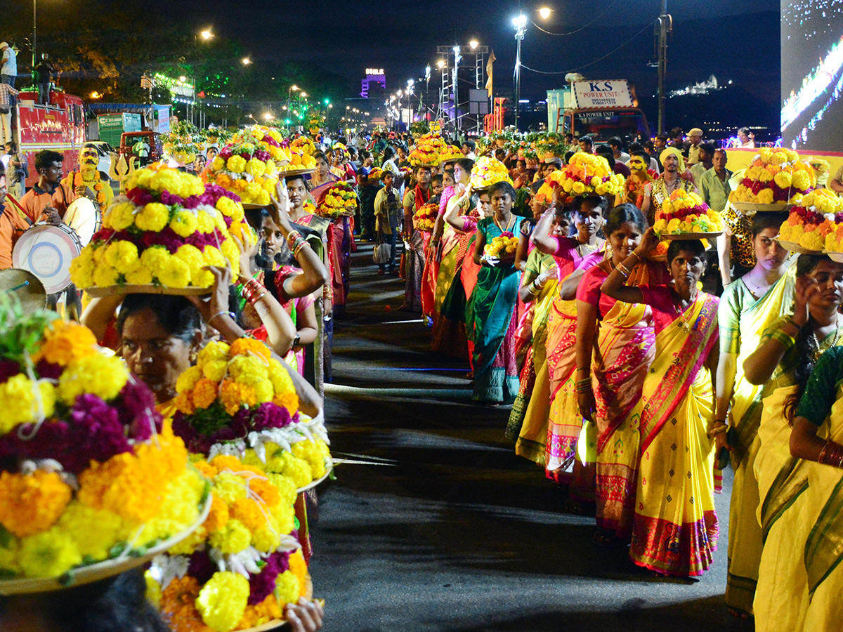 Saddula Bathukamma Closing Ceremonies on Tankbund23