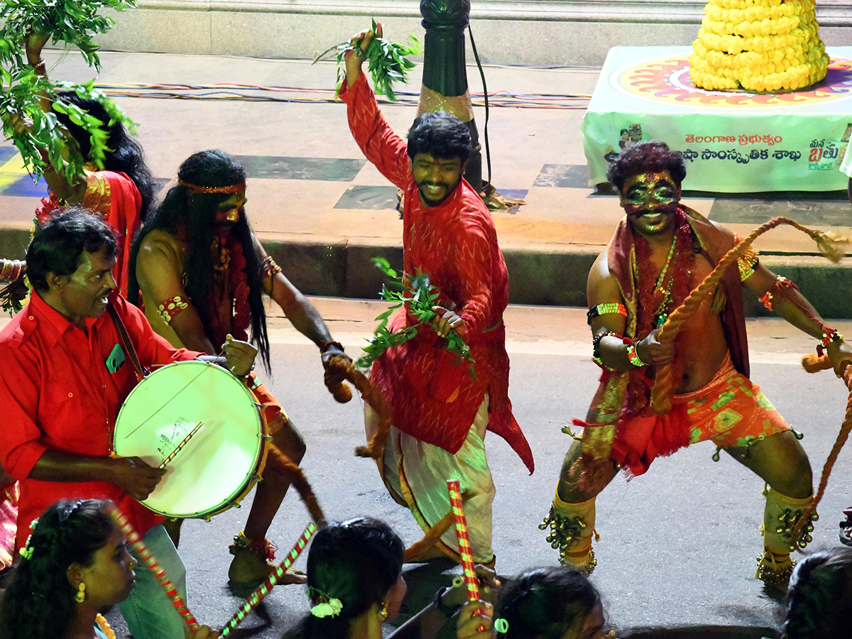 Saddula Bathukamma Closing Ceremonies on Tankbund4