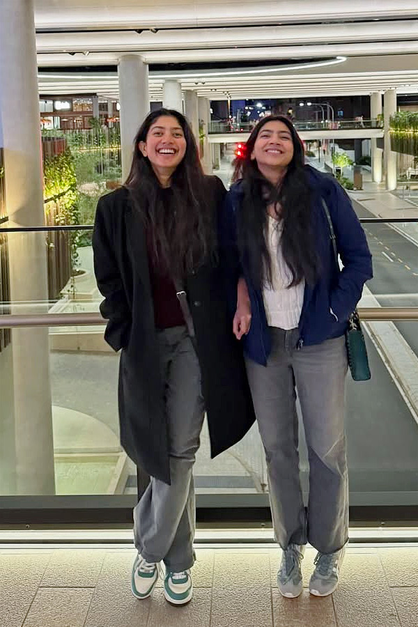 Saipallavi Vacation Trip With Sister Pooja Kannan Photos13