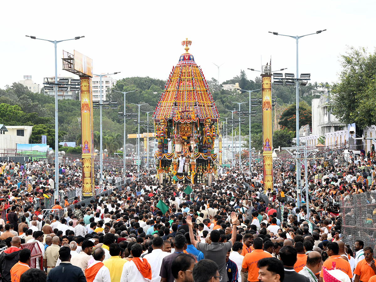 Tirumala Salakatla Brahmotsavams 2025 Rathotsavam Photos4