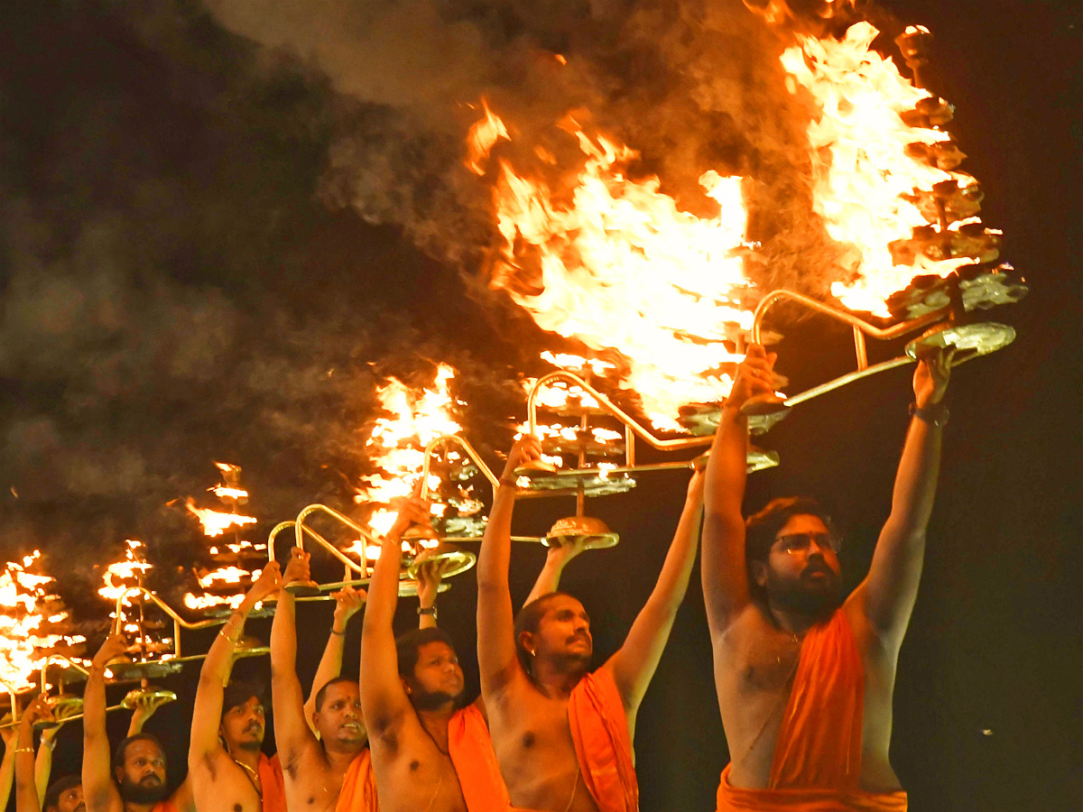  Vijayawada Dasara Navaratri 2025 Photos16