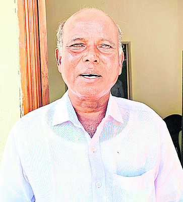 నాలుగు రోజులుగా తిరుగుతున్నా
4
