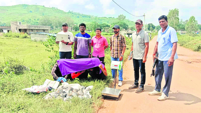 28.710 కిలోల లిక్విడ్ గంజాయి స్వాధీనం 1
