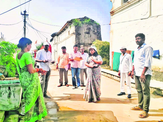 ఇందిరమ్మ ఇళ్ల మంజూరుకు క్షేత్రస్థాయి విచారణ2