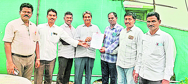 నేటి నుంచి బోధనకు మాత్రమే పరిమితం 2