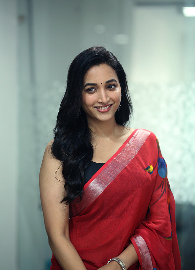 Heroine Srinidhi Shetty Interview In Telugu Katha Movie4