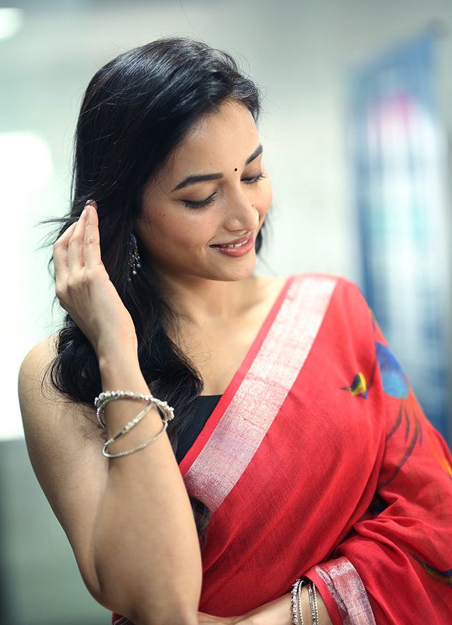 Heroine Srinidhi Shetty Interview In Telugu Katha Movie6