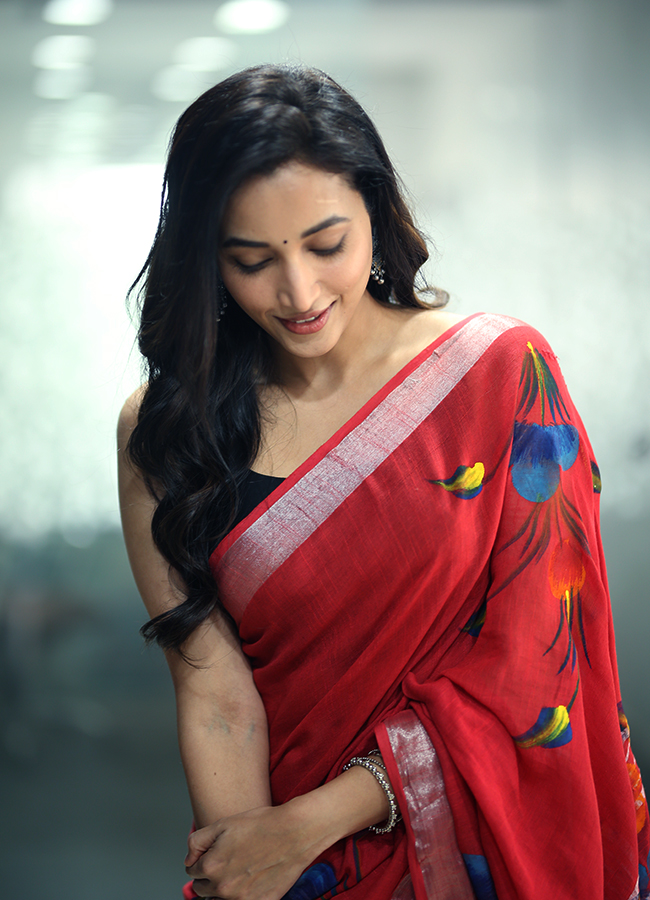 Heroine Srinidhi Shetty Interview In Telugu Katha Movie8