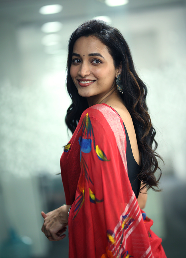 Heroine Srinidhi Shetty Interview In Telugu Katha Movie9
