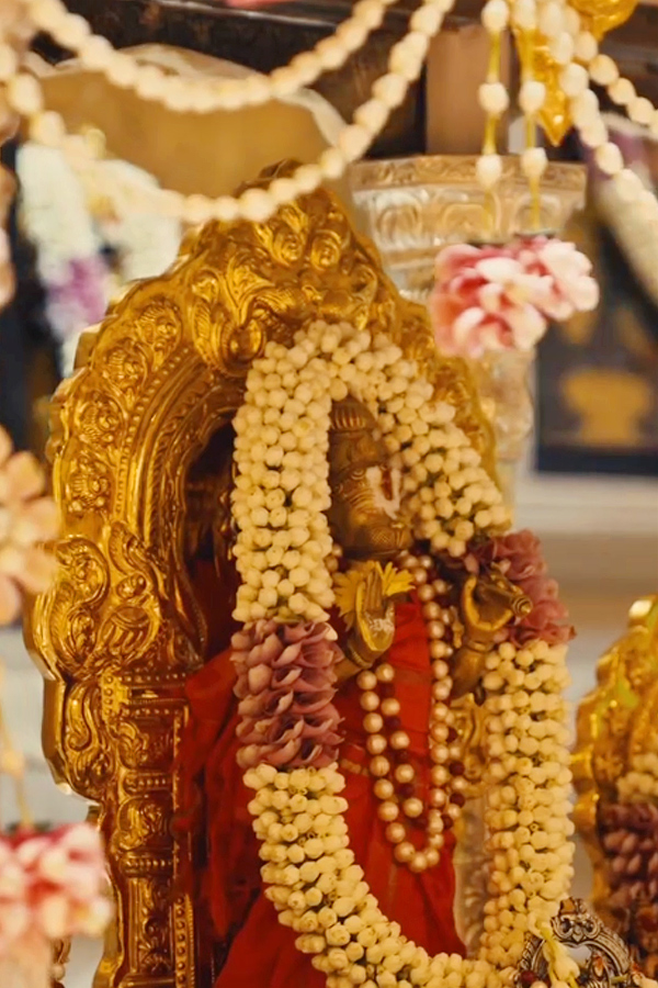 Surekha Konidela And Upasana Konidela Performed Pooja At Home Photos13