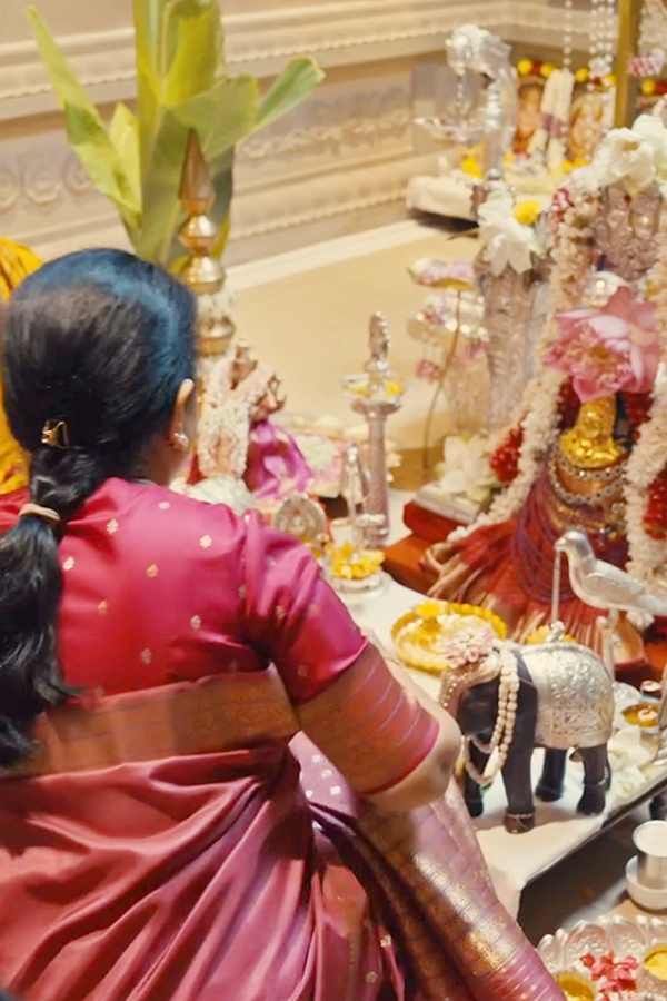 Surekha Konidela And Upasana Konidela Performed Pooja At Home Photos7
