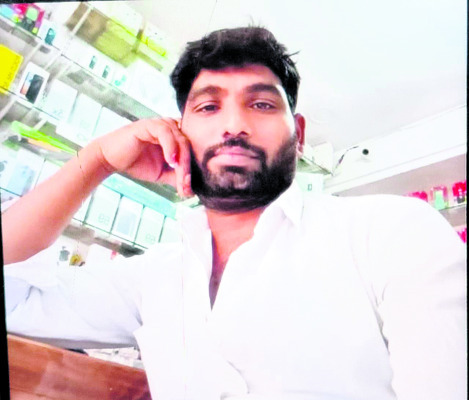 మనేకుర్తిలో చోరీ 1