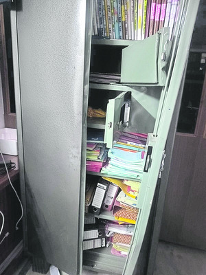 ‘బ్రిలియంట్’లో రూ.1.07 కోట్ల చోరీ 1
