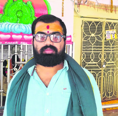 ఉత్సవాలకు ముస్తాబైన చాముండేశ్వరి ఆలయం 2