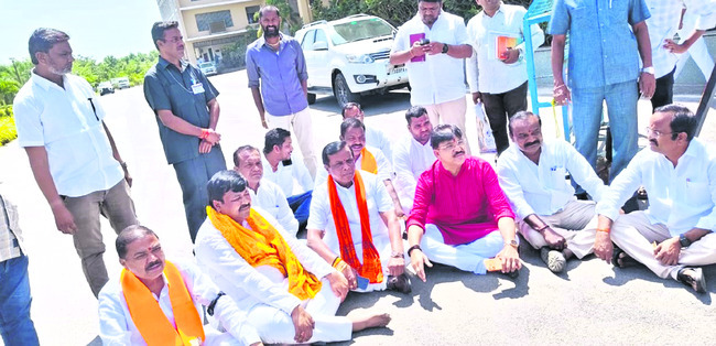 ఆర్వోబీల పనులు పూర్తిచేయాలి2