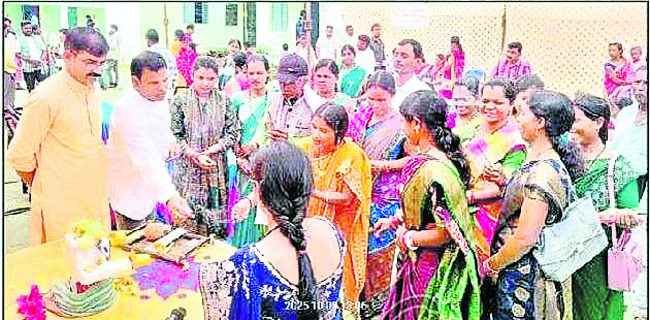 320 మంది దివ్యాంగుల గుర్తింపు 2