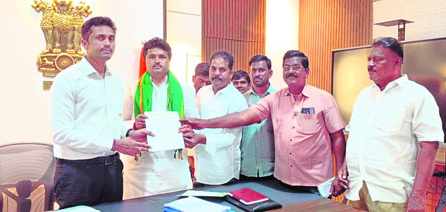 జిల్లాలో సెంట్రల్‌ వర్సిటీ ఏర్పాటు చేయండి 1