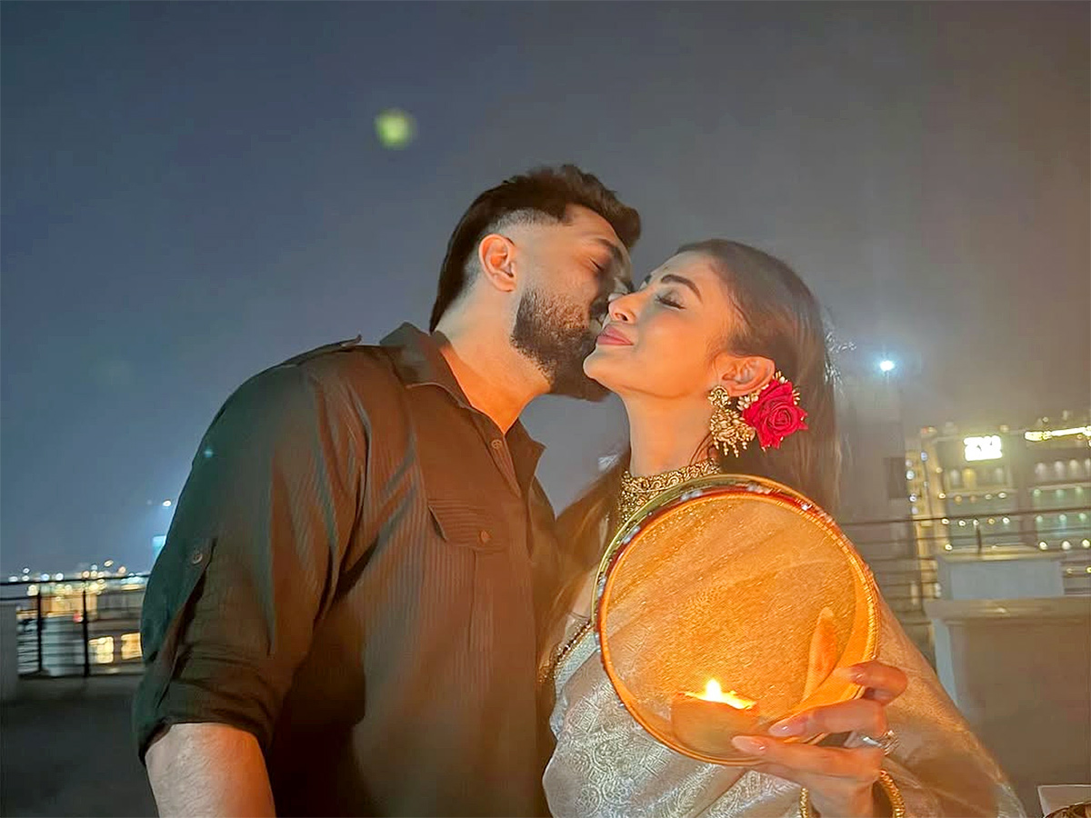 Actress Lavanya Tripathi And Kajal Aggarwal Karwa Chauth Festival Photos14