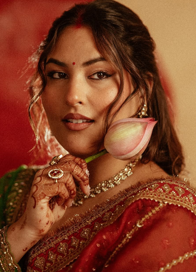 Karwa Chauth 2025 Bollywood Celebration Photos17