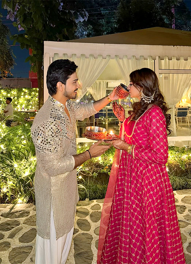 Karwa Chauth 2025 Bollywood Celebration Photos6