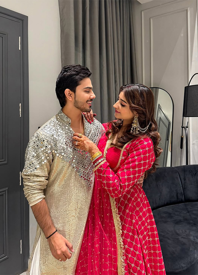 Karwa Chauth 2025 Bollywood Celebration Photos7
