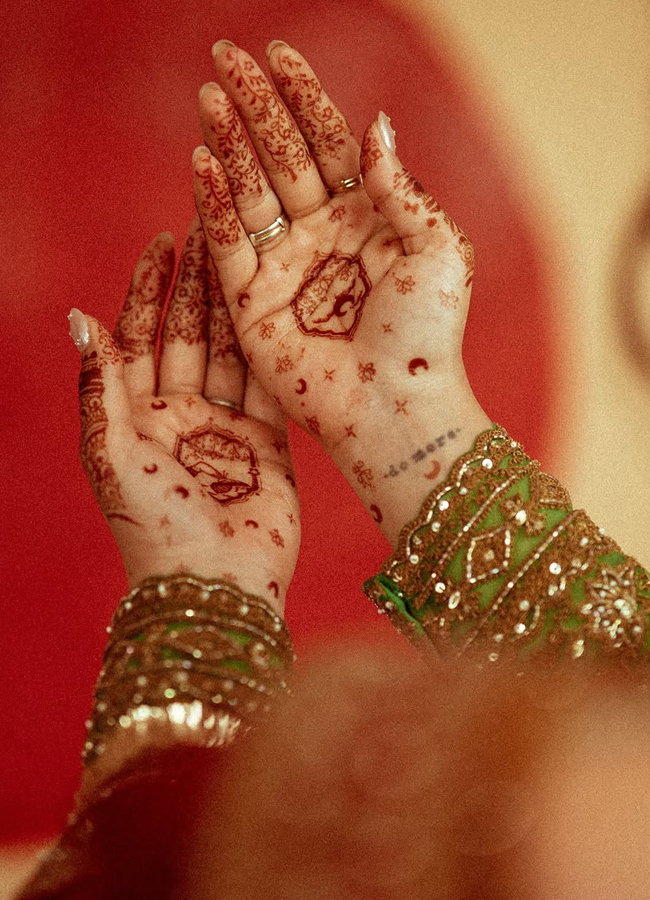 Karwa Chauth 2025 Bollywood Celebration Photos18