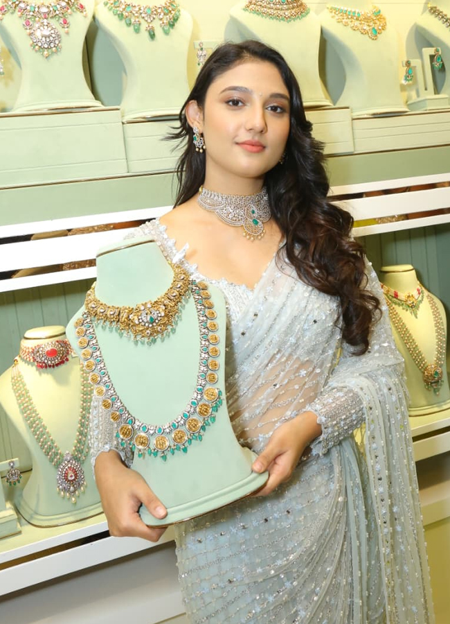 Mirai lead actress Ritika Nayak, Priyanka in Chandanagar, Hyderabad7