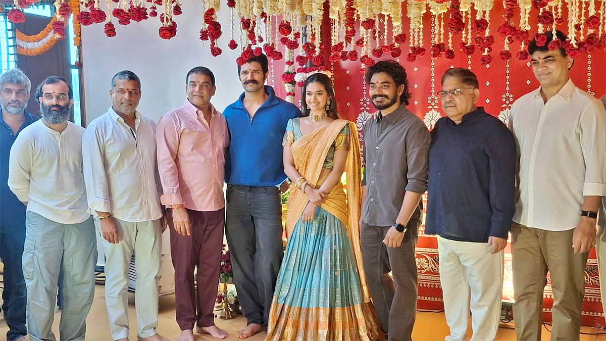 Vijay Devarakonda And Keerthy Suresh New Movie Launch Photos3