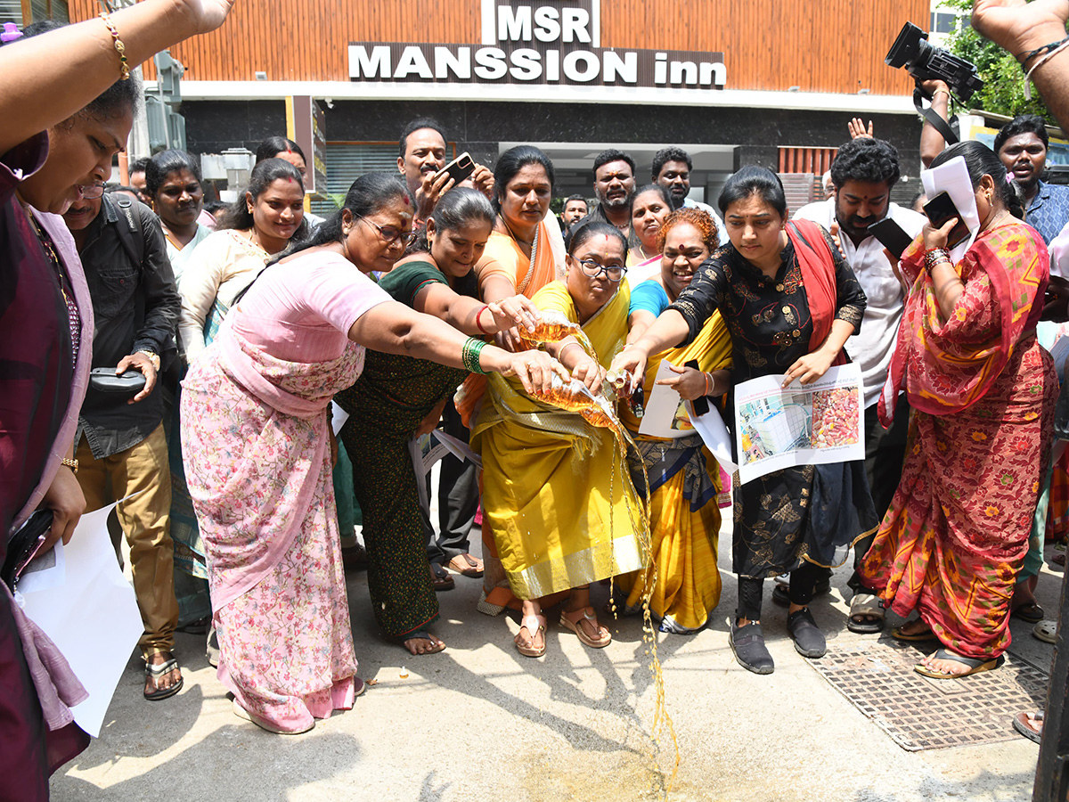 Women Slams Pawan Kalyan and Chandrabab Spurious Liquor Racket15