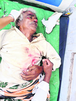 ఇద్దరిపై కేసు నమోదు 2