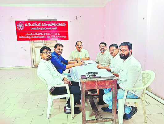 ఏడు యూనిట్లకు త్వరలో ఎన్నికలు 1