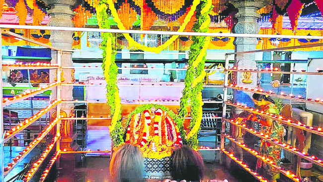 శ్రీనివాసా..చిద్విలాసా3